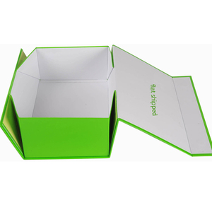 Caja de Regalo Magnética Grande Personalizada, Caja de Regalo Plegable Blanca Clásica para Empacar con Relieve y Laminado Mate - Product Image 4