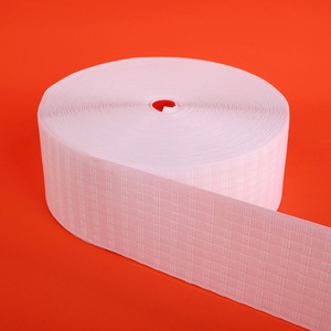 Cinta de cortina blanca directa de fábrica, cinta de cortina de posicionamiento de 9cm de doble propósito ondulado para uso doméstico, poliéster de alta calidad - Product Image 5