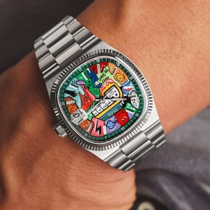 Reloj Analógico Cuadrado con Diseño Graffiti para Hombre, 40 mm, Cuarzo, Resistente al Agua 30 m, Correa de Aleación, Caja de Acrílico, Esfera con Indicadores de Moda - Product Image 3