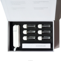 Diffuseur de parfum de voiture moderne avec 6 flacons en verre de 5 ml pour huiles essentielles, couvercle à vis noir et blanc, purificateur d'air au design élégant