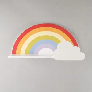 Decorazione della camera da letto del bambino della scaffalatura di progettazione dello scaffale della nuvola di legno dell'arcobaleno