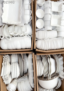 Liquidation d'usine : Service de table en céramique blanche pure avec dentelle gaufrée, comprenant <span class=keywords><strong>assiettes</strong></span>, bols et tasses, vente mixte par carton. - Product Image 4