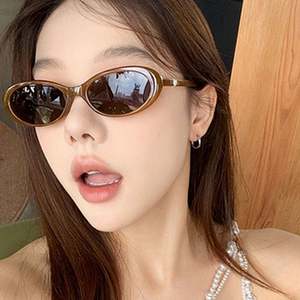 Gafas de Sol Personalizadas con Logotipo, Moda 2025, Estilo Y2K, Patillas con Perlas, Negras, para Mujer, Protección UV400, Montura Pequeña Ovalada - Product Image 2