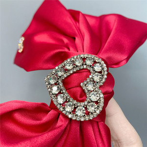 Agarre de pelo vintage hecho a mano con apliques de cristal en forma de corazón New <span class=keywords><strong>Old</strong></span> Stock-Ribbon Bow Fabric y material plástico - Product Image 4