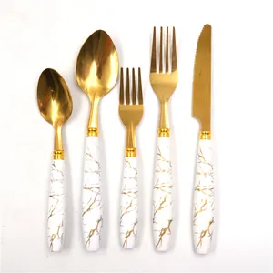 الجملة الفولاذ المقاوم للصدأ 1810 الأوجه الرخام flatware شوك سكين وملعقة تايلاند نمط مجموعة أدوات المائدة مع مقبض من الرخام