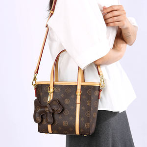 Mochila Cruzada de Gran Capacidad de Alta Gama, Bolso de Mano Lujoso para Damas, Bolso de Mujer Moderno Hecho de Material PU 2901 - Product Image 4