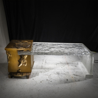 Sculpture de bureau dorée en résine transparente texturée effet glace, faite à la main, moderne, durable et écologique pour villa de luxe/bureau