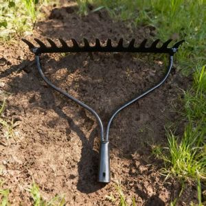 Outil agricole <span class=keywords><strong>de</strong></span> râteau en acier extérieur en acier au carbone robuste avec <span class=keywords><strong>dents</strong></span> dentées pour le désherbage <span class=keywords><strong>de</strong></span> <span class=keywords><strong>la</strong></span> <span class=keywords><strong>mer</strong></span> - Product Image 2