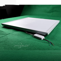Bonne qualité rétro-éclairé bureau 60x60 600x600 montage en surface plafond encastré carré LED panneau lumineux