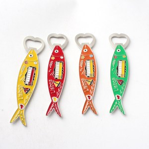 Portugal <span class=keywords><strong>Lisbonne</strong></span> alliage goutte à goutte huile poisson en forme de réfrigérateur autocollant décapsuleur poisson en forme de Souvenir en gros aimant de réfrigérateur - Product Image 3