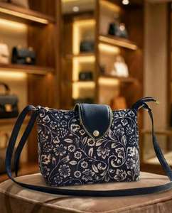 Hermosa Bolsa de Hombro para Dama, Estilo Boho Vintage, Negra y Blanca, con Bordado Geométrico, Dos Correas, Impermeable y Ecológica - Product Image 3