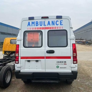 L'<span class=keywords><strong>ambulance</strong></span> la plus avancée, toute neuve, <span class=keywords><strong>Iveco</strong></span> 4x4 diesel, véhicule d'urgence hospitalier pour le transport et la surveillance. - Product Image 3