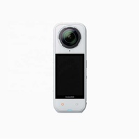 Insta360 X5 Videocamera d'Azione 360° 8K Impermeabile con Stabilizzazione a Lente Singola 4K per Creatori