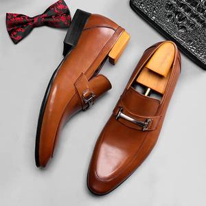 Chaussures habillées pour hommes en cuir véritable de haute qualité, personnalisées, à enfiler, à bout pointu, ajustement parfait pour l'automne et les occasions formelles - Product Image 5