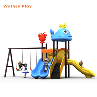 Nouvel ensemble toboggan et balançoire d'extérieur en acier et plastique, design 2026, pour usage scolaire, équipement de terrain de jeux pour enfants
