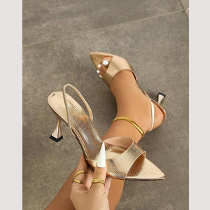 Nouvelles sandales à talons hauts pour femmes, style mule classique à bride large, talon verre à vin, bout pointu élégant, toutes saisons, semelle extérieure en PVC - Product Image 3