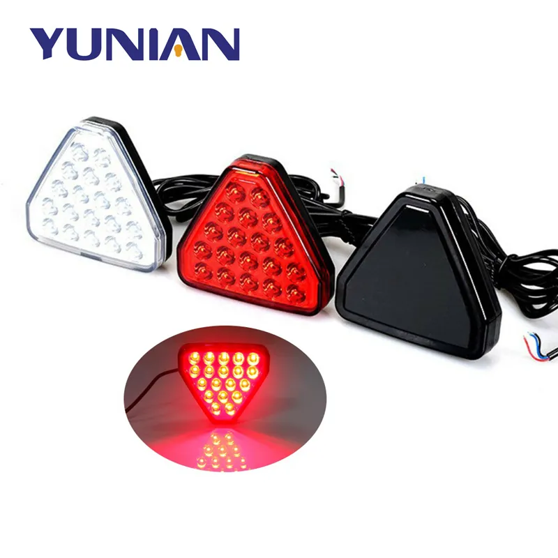 F1 Triangle Style Light Car Pilot Stop luci di sicurezza Sporty Rear terza luce di Stop Auto Tail Warning lampada di segnalazione del freno 12V