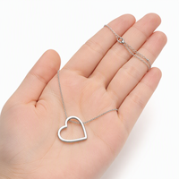Collier Aceon Velle personnalisé en acier inoxydable avec pendentif cœur plat plaqué or, zircon coulissant, cadeau d'amour vierge à graver sur le bord