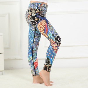 Artículos Pequeños de Venta Rápida, Leggings Estampados para Niñas, Pantalones de Yoga Ajustados en Sitios Web de Venta en China - Product Image 4