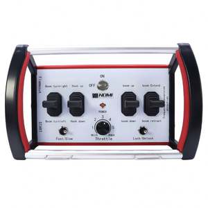 Télécommande de grue industrielle, émetteur suspendu, étanche IP68, temps de réponse de 20 ms, fréquences 315/433/868 MHz, portée de 225 m - Product Image 1