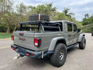 Icónica Camioneta Todoterreno <span class=keywords><strong>Jeep</strong></span> <span class=keywords><strong>Gladiator</strong></span> <span class=keywords><strong>Rubicon</strong></span> <span class=keywords><strong>2022</strong></span>, 3.6L, Volante a la Izquierda, Cuero Oscuro, R18, Transmisión Automática, Lista para Aventuras Extremas - Product Image 3