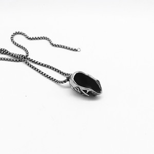 yunnique Colgante de máscara de calavera de acero inoxidable con diamantes de imitación, collar unisex, regalo - Product Image 4