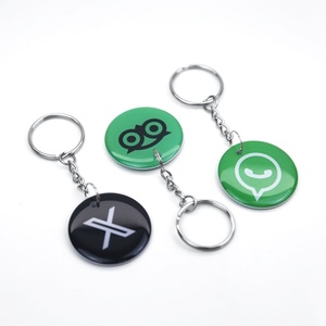 Porte-clés NFC personnalisé en époxy pour partage sur les réseaux sociaux - Product Image 4
