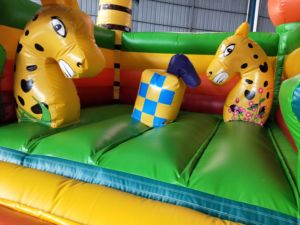 บ้านลมเป่าลมรูปสวนสัตว์ PVC สำหรับเด็ก สนามหญ้าในบ้าน ปราสาทกระโดดขนาดเล็ก ปราสาทลมเป่าลม PVC ขายดี - Product Image 3