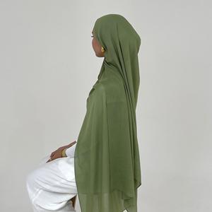 Hijabs en modal unis 54 couleurs avec logo personnalisé, assortis aux hijabs châle en modal à ourlet bébé, hijab musulman - Product Image 3