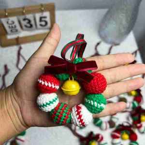 Guirnalda de Campanas Navideñas Tejida a Mano con Bola de Lana, Decoración Colgante para Coche, Regalo Transfronterizo, Nuevo - Product Image 1