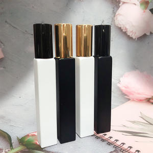 Botella de Perfume de Vidrio Transparente Cuadrada de 10 ml con Pulverizador de Niebla Fina - Product Image 1