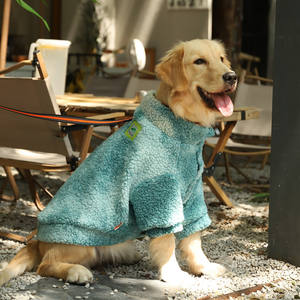Ropa Gruesa de Invierno para Mascotas al por Mayor 2025, para Perros Grandes, Cómoda, Lavable, con Estampados Clásicos de Año Nuevo - Product Image 4