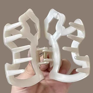 กิ๊บติดผมลายจุดรูปน้องหมาสำหรับผู้หญิง กิ๊บหนีบผมระดับไฮเอนด์แบบใหม่ กิ๊บหนีบผมด้านหลังศีรษะแบบเรียบง่าย กิ๊บหนีบผมทรงฉลาม เครื่องประดับผม - Product Image 3