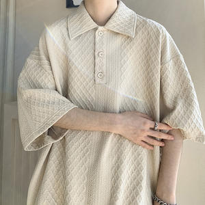 Polo estiva alla moda in stile coreano per gli uomini a maniche corte con struttura a maglia a maniche corte, t-Shirt ampia, <span class=keywords><strong>Cardigan</strong></span> a mezza manica di nicchia - Product Image 2