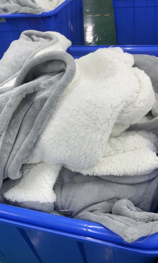 เทา + ขาว