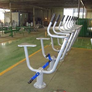 Ejercicio de <span class=keywords><strong>Fitness</strong></span> al aire libre Entrenamiento pequeño Bicicleta estacionaria Bicicleta estática Soporte de ciclo Material de acero Suela giratoria Bicicleta estacionaria - Product Image 4