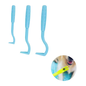 Venta caliente Universal removedor de garrapatas de pulgas para Gatos Perros Juego de 3 piezas Accesorios de aseo para mascotas de plástico - Product Image 4