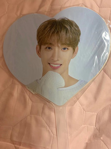 Nouveaux mini-ventilateurs Kpop transparents en plastique personnalisés et mignons, ventilateurs à main double face, mini-ventilateurs en plastique Kpop - Product Image 5