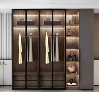 Guarda-Roupa Moderno de Luxo com Iluminação LED e Portas de Vidro Temperado, Sistema de Closet Personalizado para Armazenamento de Roupas