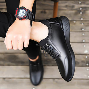 Baskets unisexes pour hommes, femmes et hommes, avec logo personnalisé, chaussures de sport en cuir véritable, stock de vente en gros de qualité supérieure à la mode chinoise - Product Image 2