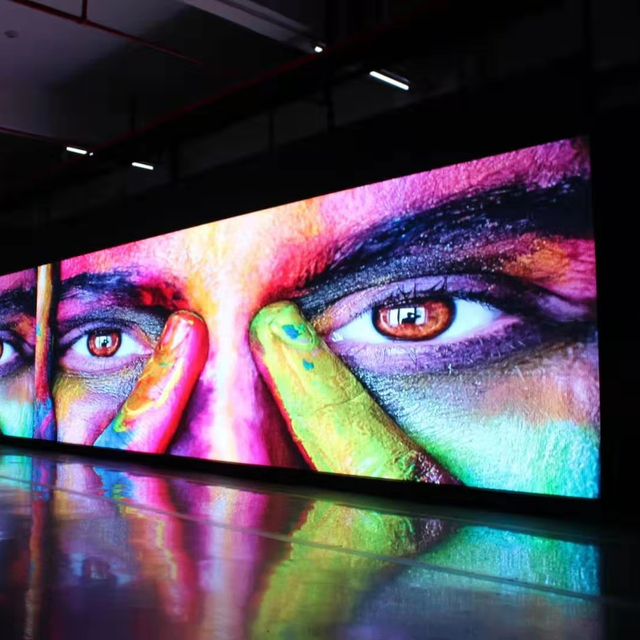 Hot Selling Indoor Outdoor Naked Eyes 3D LED Screen P2.5 Module Energy Efficient 4K Definition Large Format LED Display Screen