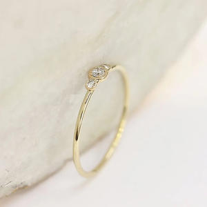 Anello da Donna Q648 in Oro Massiccio 18K con Diamante Taglio Brillante Rotondo Colore G Naturale Stile Classico per Fidanzamento - Product Image 3