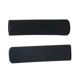 Puños de Manillar Negros Económicos y Cómodos para Bicicleta Eléctrica - Product Image 1