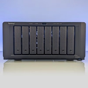 DS1823xs + 8-отсек NAS дисковый корпус сетевого хранилища - Product Image 4