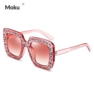 Lunettes de soleil pour femmes Zhanguang, nouvelle monture large entièrement sertie de diamants, UV400, de haute qualité européenne, tendance américaine. - Product Image 5