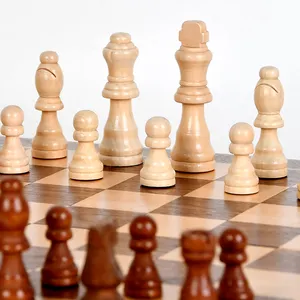 2023 yeni lüks katlanabilir tahta oyunları manyetik ahşap satranç seti