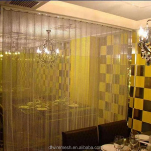 Rideau en treillis métallique tissé doré, écran métallique décoratif pour façades architecturales courbes et cloisons - Product Image 6