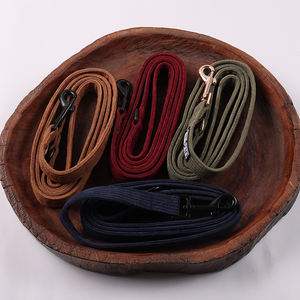 ชุดสายจูงสุนัขแบบไม่รัดคอ ผ้าคอร์ดูรอยทวิลล์ ทนทาน ยืดหยุ่น พร้อมห่วงด้านหลังแบบ D สำหรับเดินเล่น พร้อมปลอกคอ  (OEM/ODM) - Product Image 2