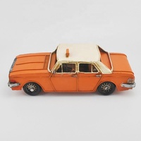 Statue de taxi orange en fer antique pour la décoration de la maison, du bureau, du pub, modèle de voiture en métal rétro vintage, figurine artisanale, cadeau artisanal en métal