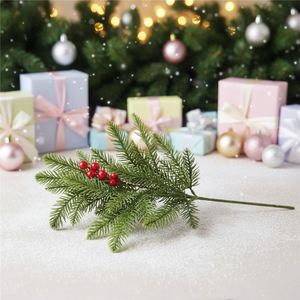 Arbre <span class=keywords><strong>de</strong></span> Noël avec aiguilles <span class=keywords><strong>de</strong></span> pin vert pour décorations extérieures <span class=keywords><strong>de</strong></span> Noël Picks Red Berry Pin Branches Fleurs Artificielle Mini - Product Image 3